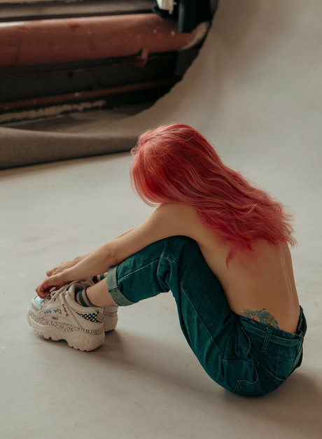 blonde hairy pussy onlyfans pornographic photo