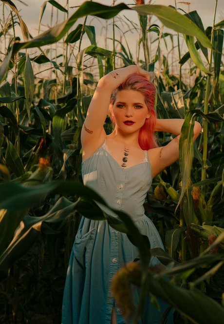 young onlyfans free photo