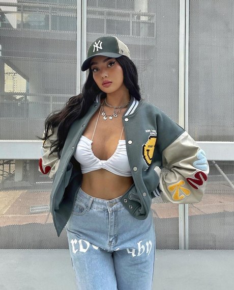 Nika Higashionna adult model photo