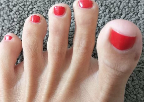 girl on girl onlyfans pretty image