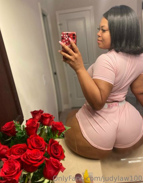 judylaw100 nudes star pics