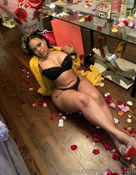 judylaw100 model erotic img