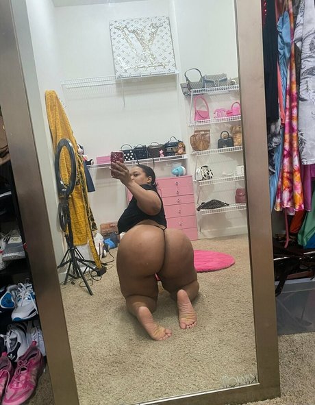 judylaw100 sexy model images