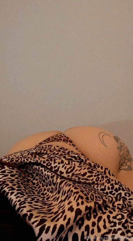 corpseslut naked star pics