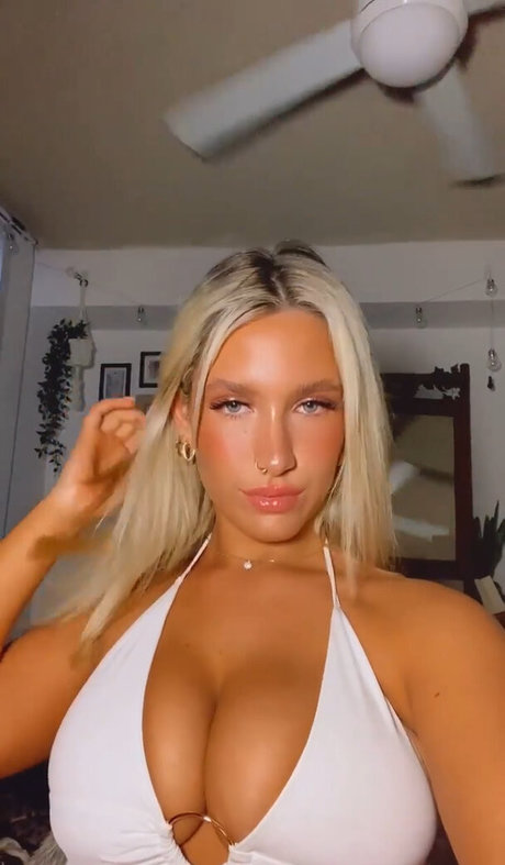 Ariel D pornstar perfect img