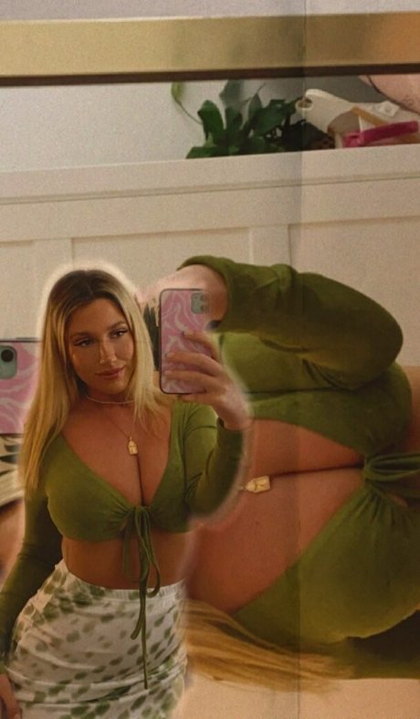 Ariel D top actress picture