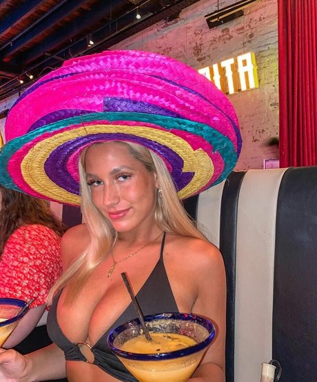 Ariel D sex model gallery