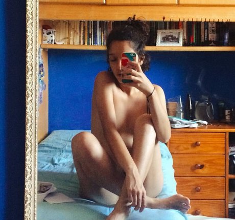 Balegat model free photo