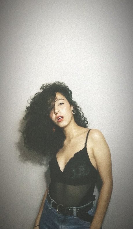 Balegat naked actress photos