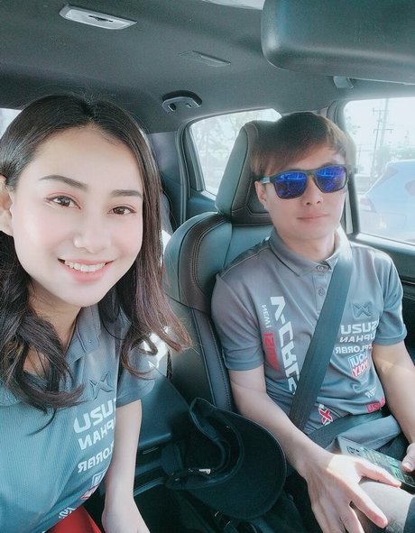 slut milf onlyfans pornographic gallery