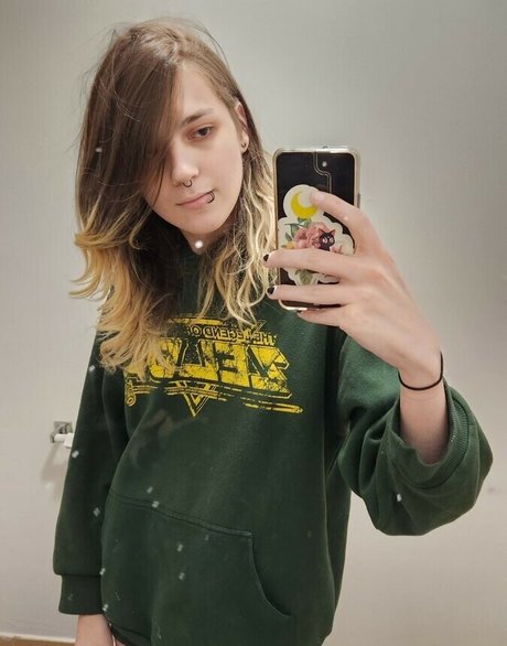 cattrinooo model xxx picture