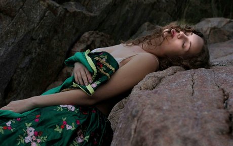 lightbluenebula art actress pictures