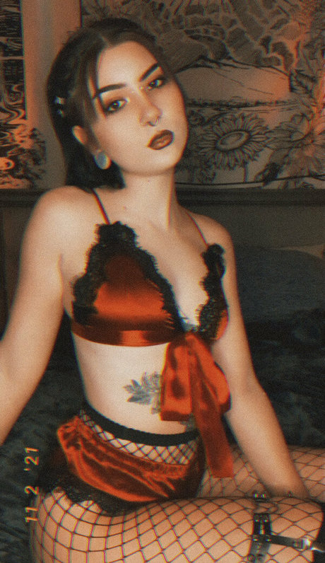 lucifae xxx pornstar pic