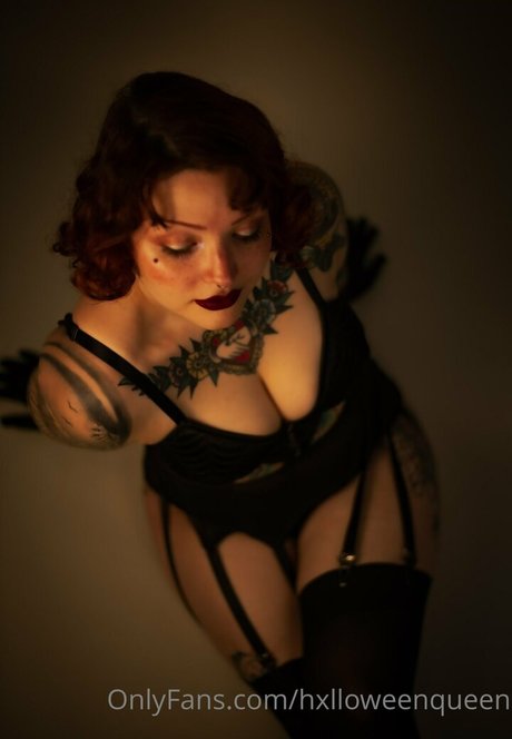 hxlloweenqueen naked star photos