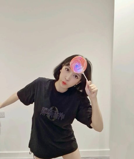 Erkleve nude model pics