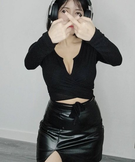 Erkleve exclusive star picture