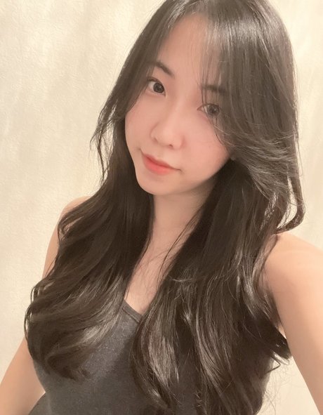 Yoonie pornographic star galleries