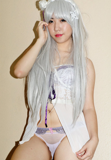 Yoonie pornstar erotic pics