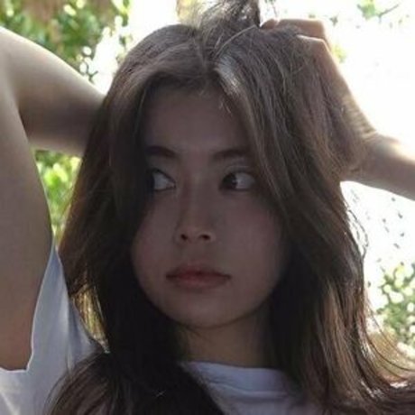 Shibuya Yuri sexy actress image