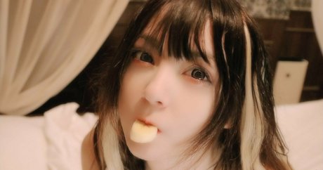 Venusangelic naked model galleries