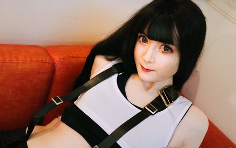 Venusangelic hot model picture