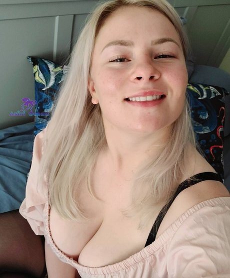 lesbian onlyfans sex pictures