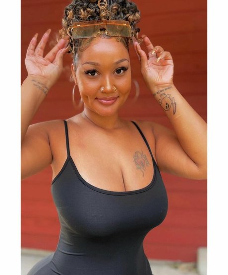 naked pictures onlyfans free images