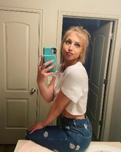 lingerie blowjob onlyfans xxx gallery