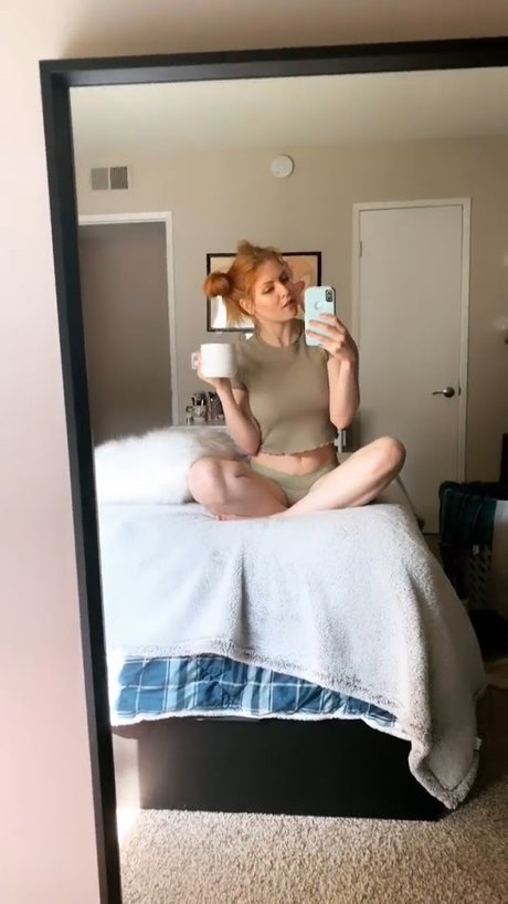 Maid of Might model high quality picture