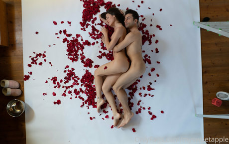 My Sweet Apple model hot galleries