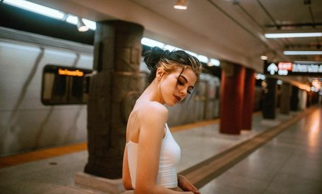 ellathrasher model erotic pics