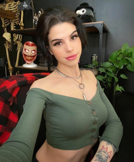 ellathrasher model sexy gallery