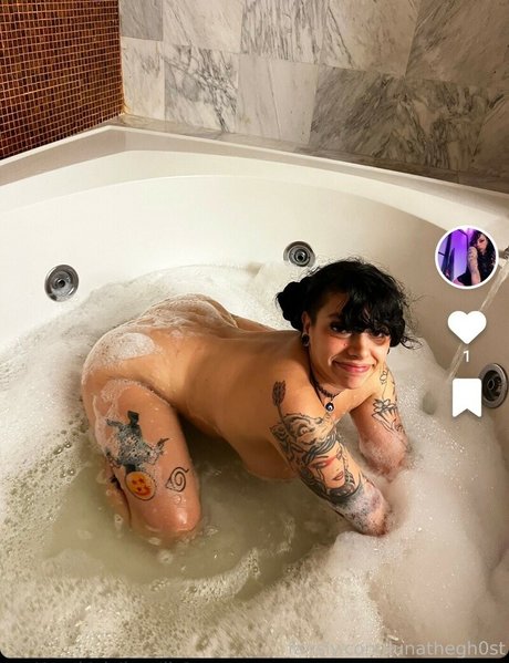 lunagh0ul exclusive model pictures