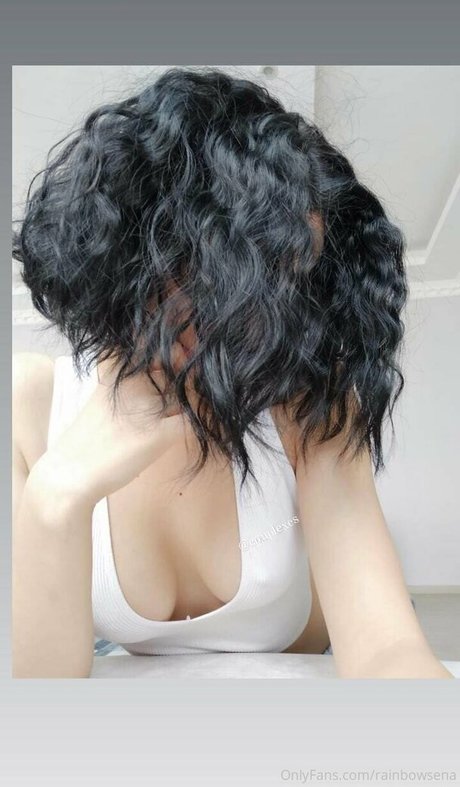 rainbowsena nudes star image