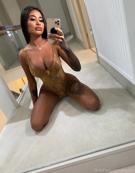 busty bbw onlyfans sexy nudes pictures