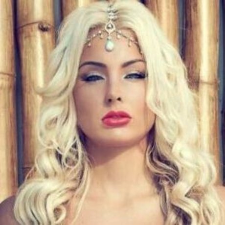 April Michelle star hd pics