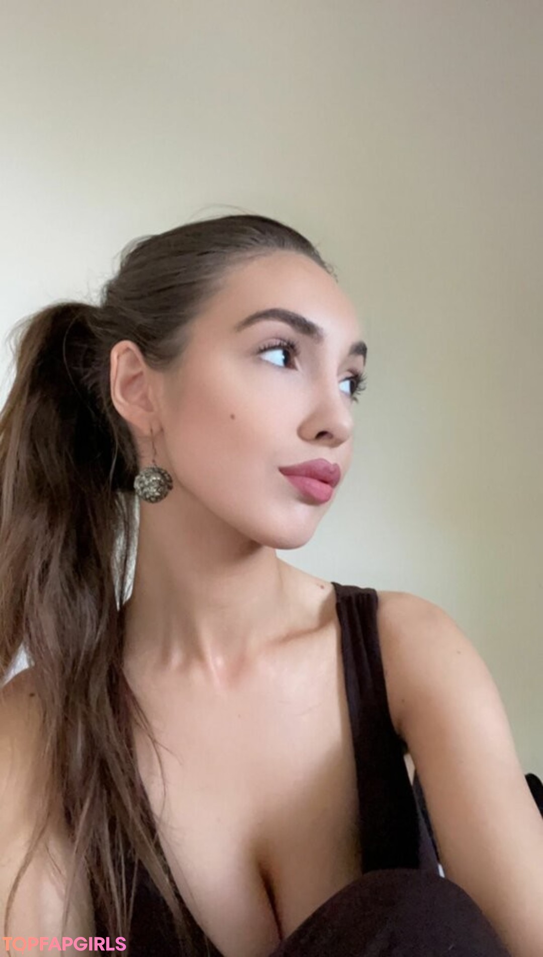 petite slut onlyfans hot naked photos