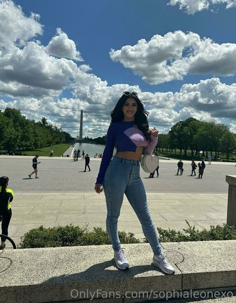 Sophia Leone free actress pictures