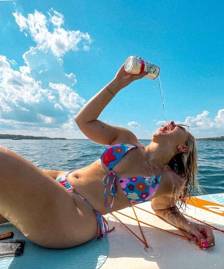 taylorwrenmarie naked actress gallery