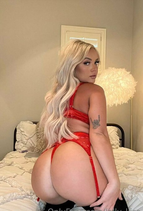 tanned onlyfans naked photos