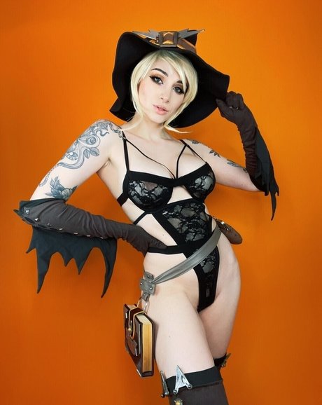 milf strip onlyfans beautiful naked images