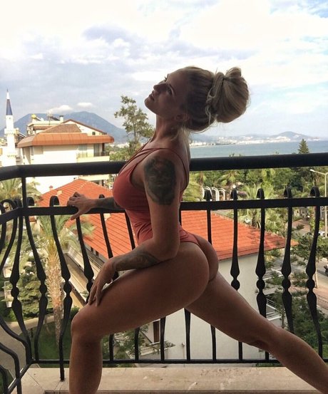 leggings onlyfans exclusive images