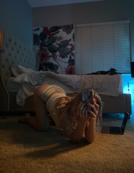 Hannahlouu pornographic star pictures