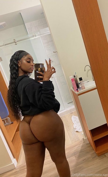 Minx XXX adult actress image