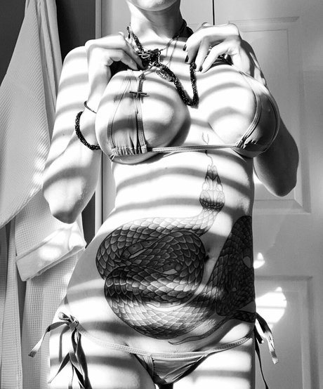 SilentMary porn actress images