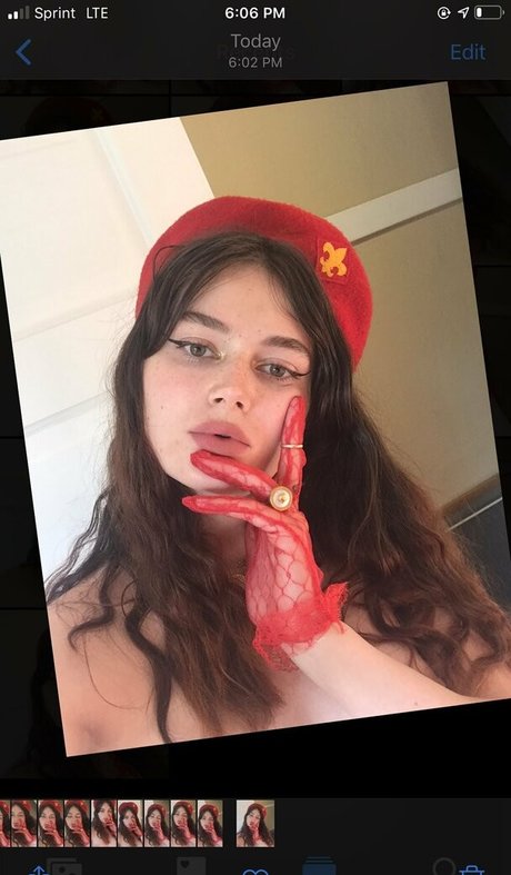 erosauclair star adult picture