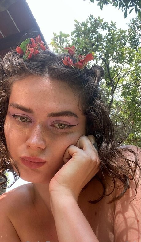 erosauclair beautiful model images