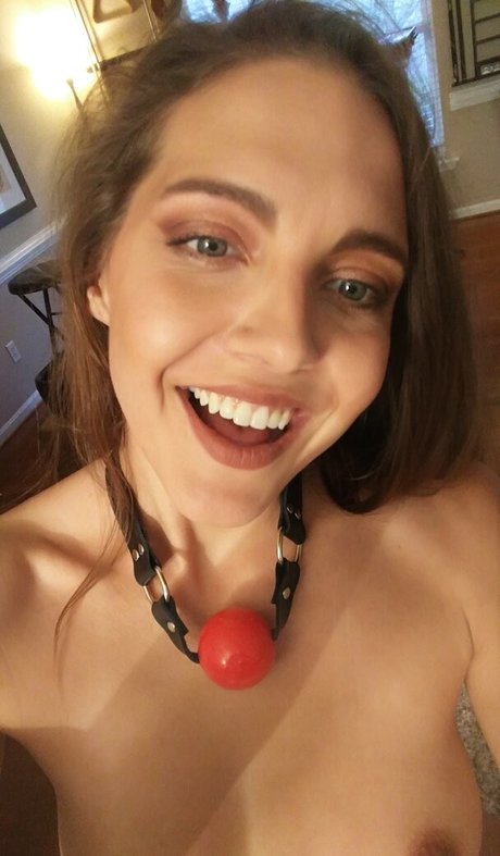 sadieholmes sexy star gallery