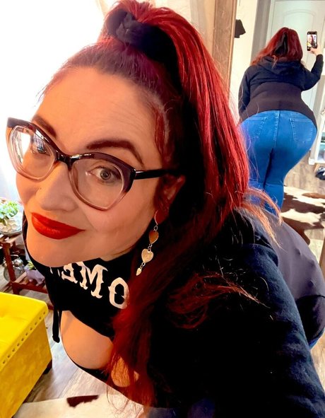 Allie Wayne pornstar art photos