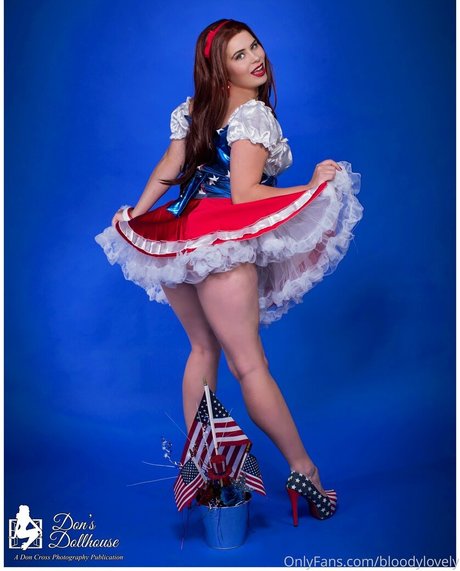 makeup artist onlyfans sexy naked image